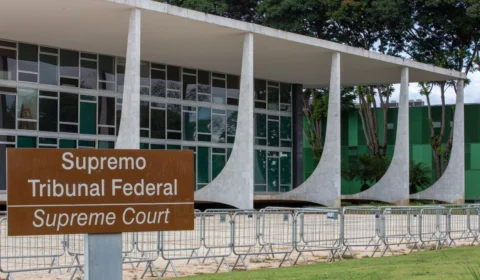 STF forma maioria para derrubar pensão para ex-governadores do Acre, Pará