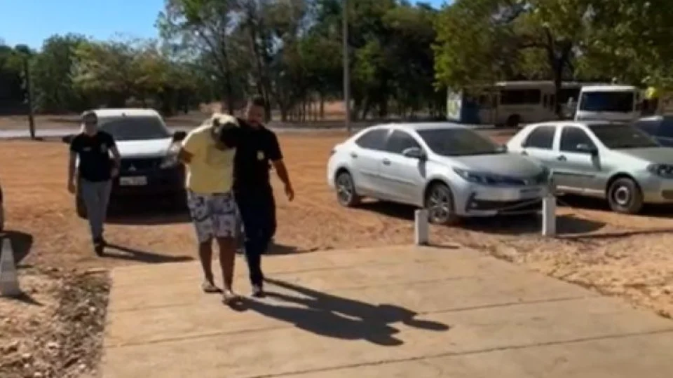 Suspeito de espancar esposa em praça pública é preso no Tocantins
