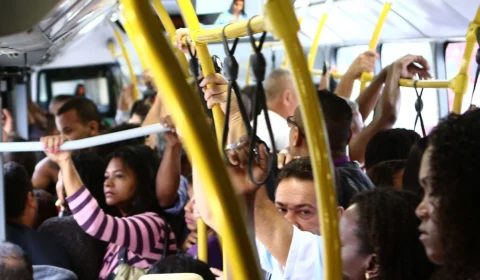 Ônibus: dados apontam que redução de tarifa e tempo de espera motivariam uso