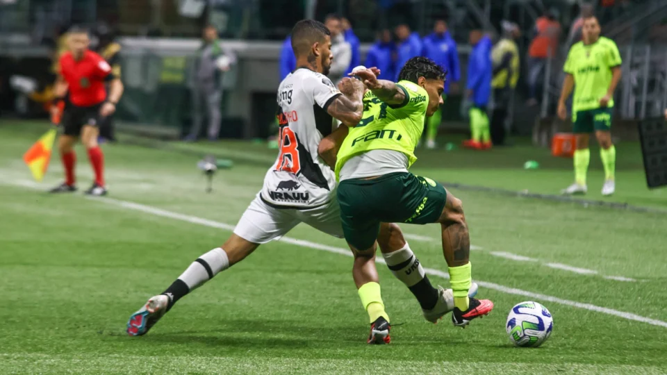 Vasco fica ‘perplexo’ com resposta da CBF sobre gol anulado de Paulinho