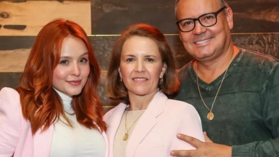 ‘Insuportável ouvir tantas mentiras’, diz Larissa Manoela sobre pais