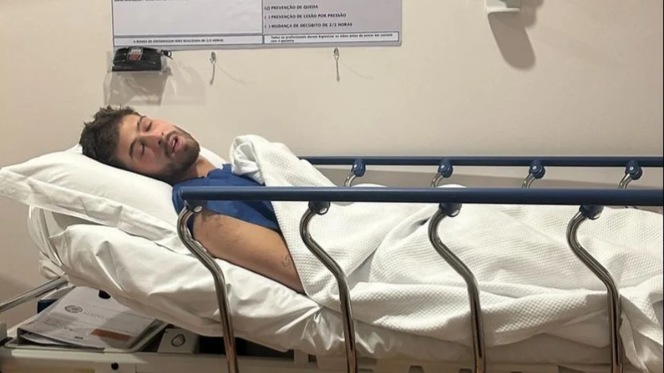 João Guilherme assusta seguidores com cirurgia no joelho; saiba detalhes