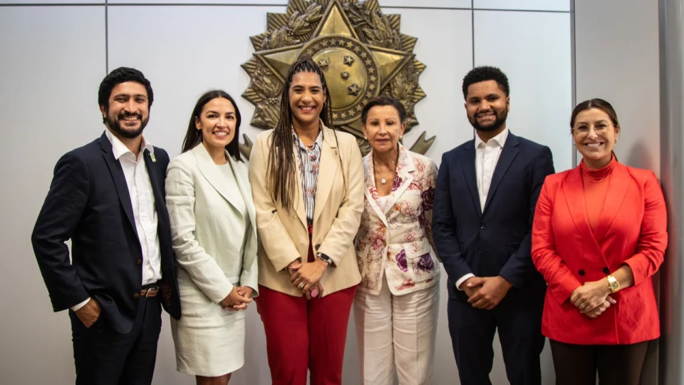 Ministra Anielle Franco recebe parlamentares dos Estados Unidos para debate