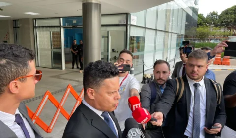 Segundo advogado, hacker citou outras pessoas em depoimento à PF