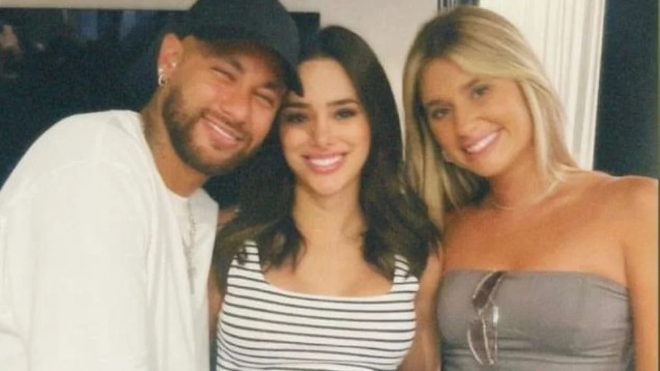 Neymar e Bruna Biancardi se despedem de Paris; veja fotos