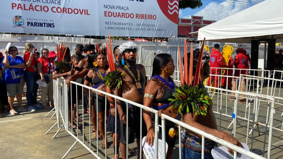 Yanomamis do AM pretendem entregar ofício de necessidades da região para Lula