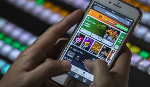 Operação Jogada Ensaiada cumpre mandados em casas de jogadores e dirigentes