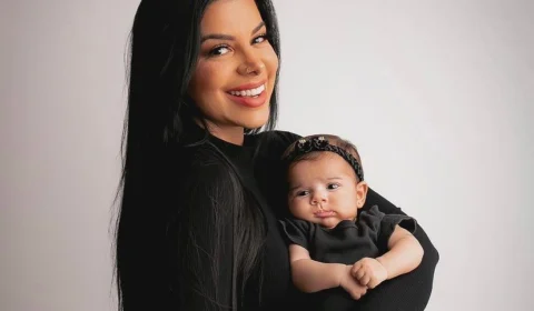 Conheça Evelyn Regly, youtuber que vendeu mansão para Larissa Manoela