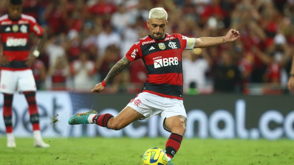 Copa do Brasil: Flamengo vence Grêmio e disputa final contra o São Paulo