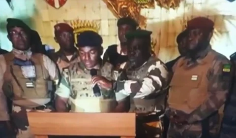 Militares anunciam golpe de estado após eleições no Gabão e fecham fronteiras