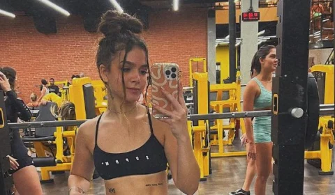 Mel Maia recebe críticas por exibir corpo na web: ‘Que decadência’