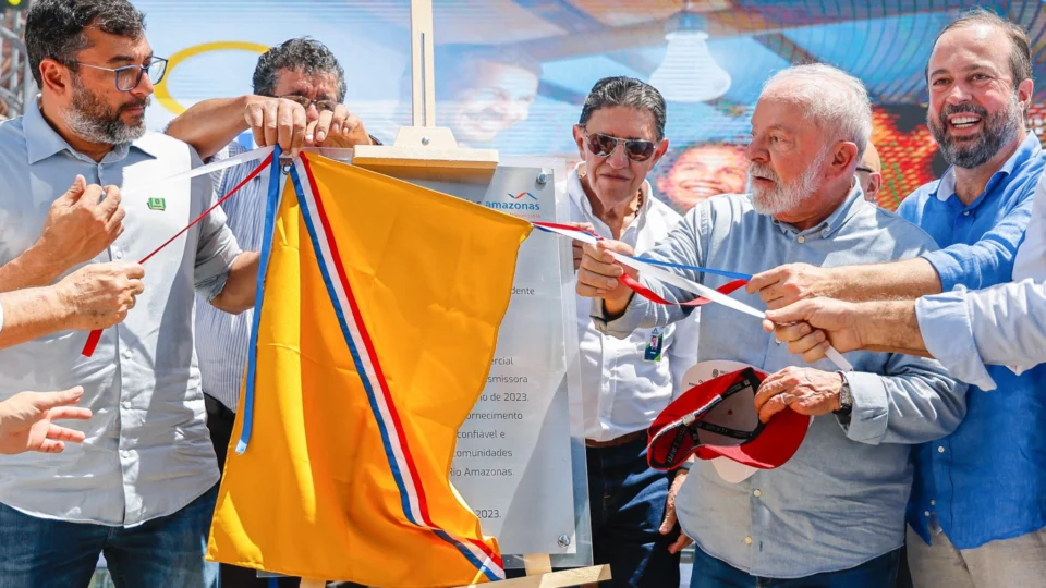 Brasil volta a comprar energia da Venezuela após decreto de Lula