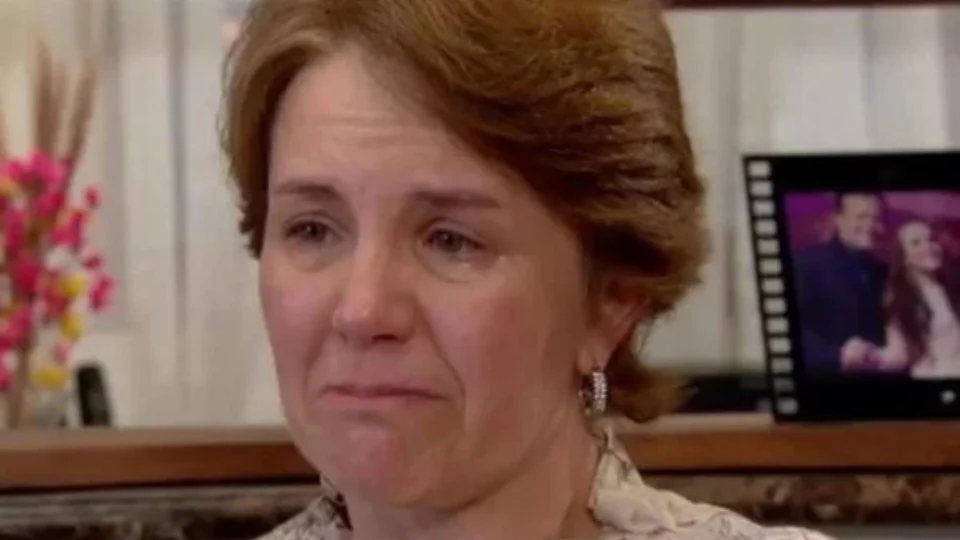 Mãe de Larissa Manoela revela último contato com atriz em prévia; confira