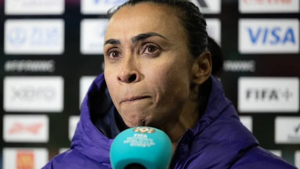 ‘Eu termino aqui e elas continuam’, desabafa Marta após eliminação precoce do Brasil