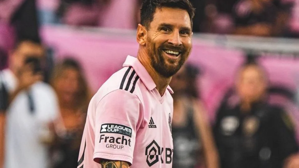 ‘Valeu cada segundo’, diz funcionário do estádio do Inter Miami demitido após autógrafo de Messi