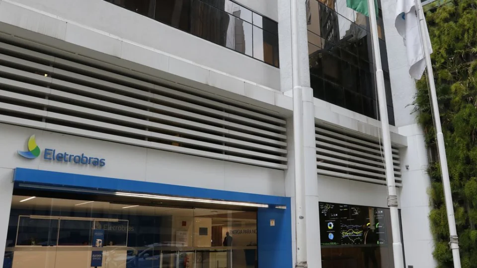  Ações da Eletrobras são excluídas do Programa Nacional de Desestatização