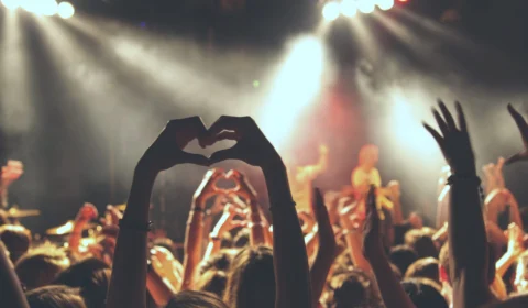 Fãs de Taylor Swift reclamam após 123milhas cancelar pacotes de viagens