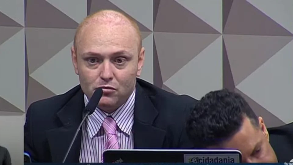 Deputada Carla Zambelli pediu para invadir sistema do CNJ, diz hacker