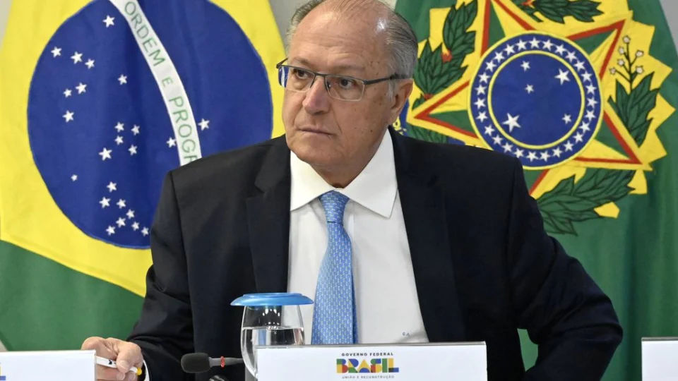 Governo anuncia auxilio emergencial aos municípios afetados por ciclone