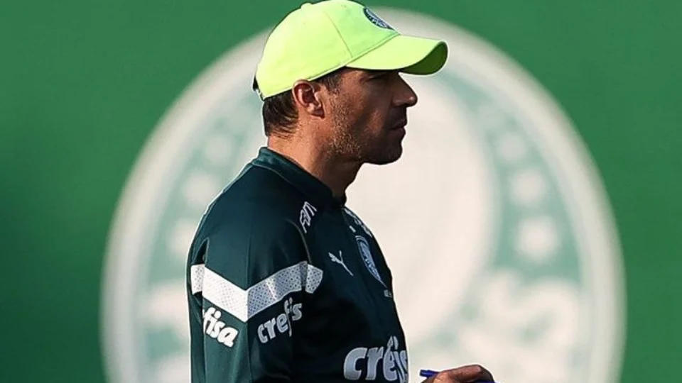 Abel Ferreira conquista prêmio em eleição dos melhores do ano em Portugal