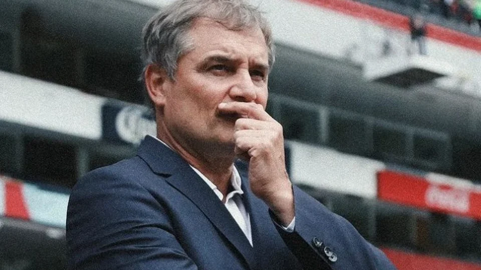 Após derrota, Santos anuncia demissão do técnico Diego Aguirre