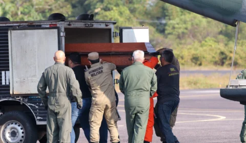 Corpos das vítimas da queda de avião em Barcelos-AM são liberados pelo IML