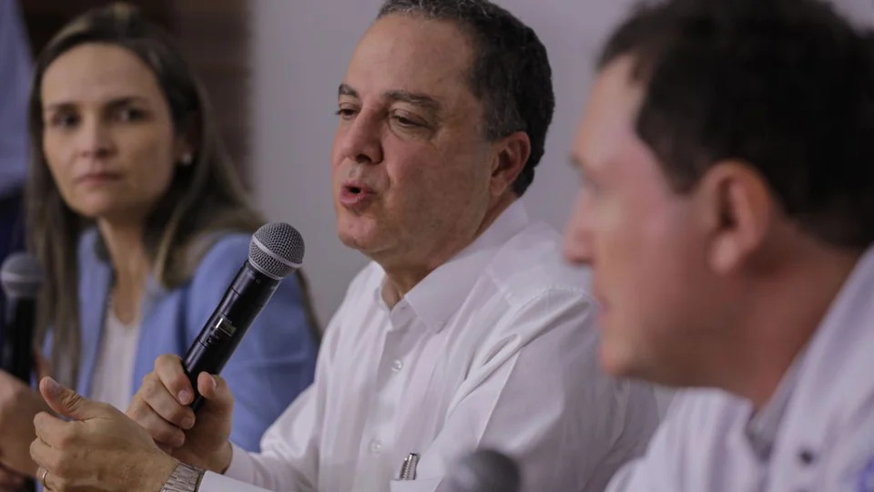 Após cirurgia, Lula passa bem e tem quadro estável