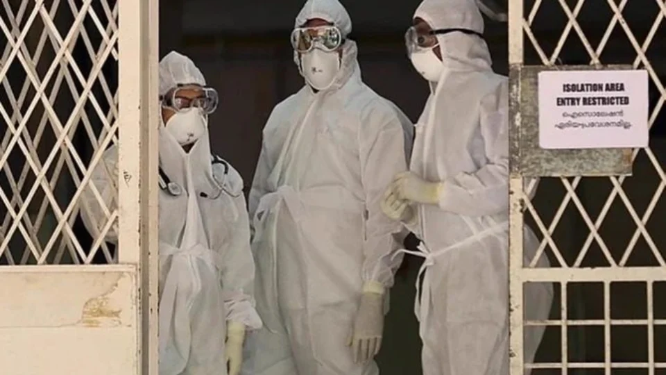 Estado da Índia fecha escolas para impedir propagação de vírus mortal