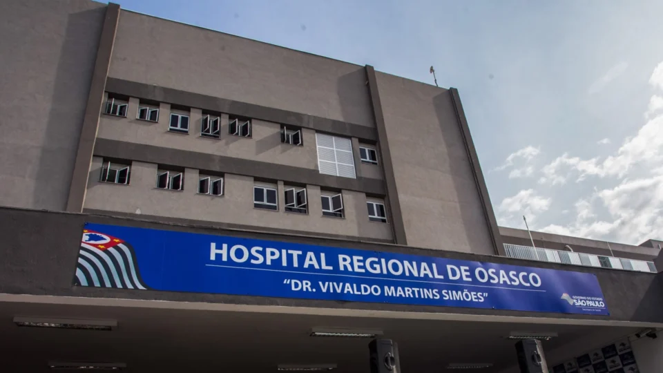 Auxiliar de enfermagem é preso por suspeita de estupro de mulher em UTI