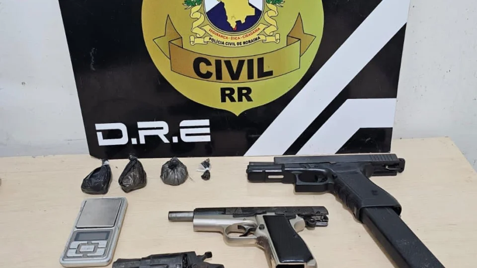 Integrante de facção e companheira são presos com droga e armas em Roraima