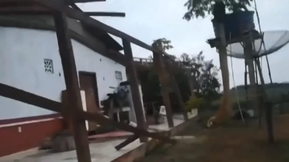 VÍDEO: tempestades causam destruição em zona rural do interior do AC