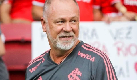 Corinthians marca encontro com Mano Menezes para possível contratação