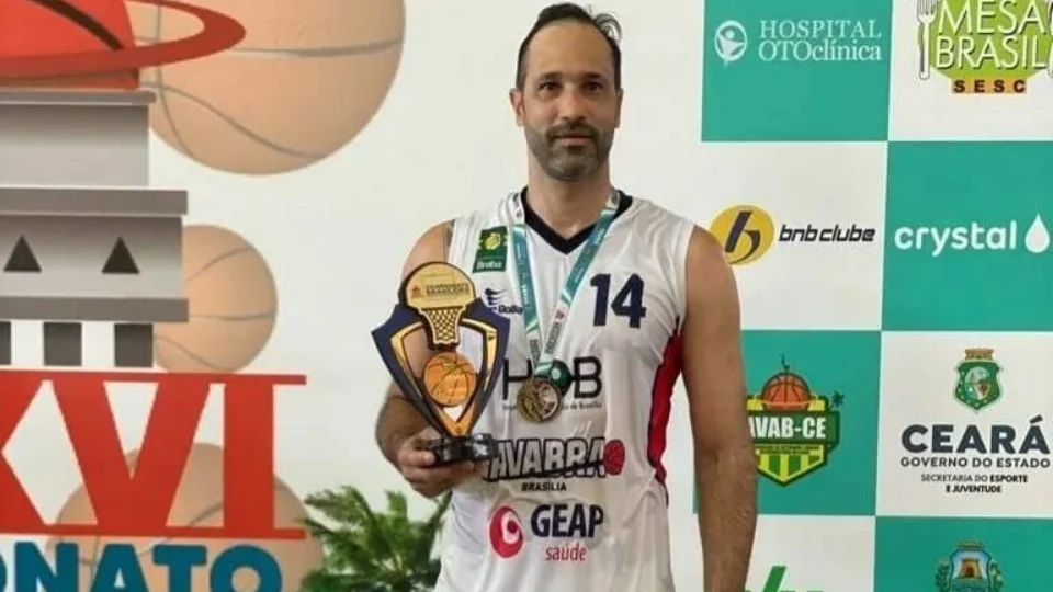 Acreano Marcel Mourão é campeão mundial de basquete pela Seleção Brasileira