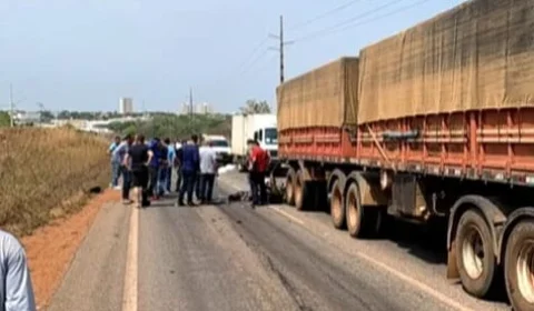 Motociclista morre ao colidir com caminhão em Palmas; veículo estava em pane