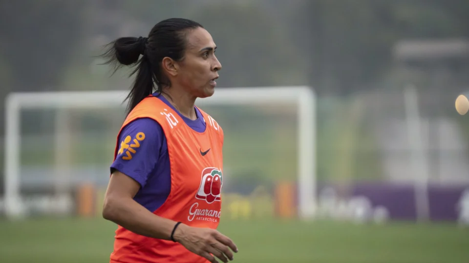 Seleção feminina: ‘ousado e moderno’, diz Marta sobre estilo de Arthur Elias