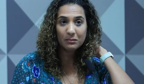 Ministra Anielle Franco pede desculpa a Casares por publicações racistas de assessora  