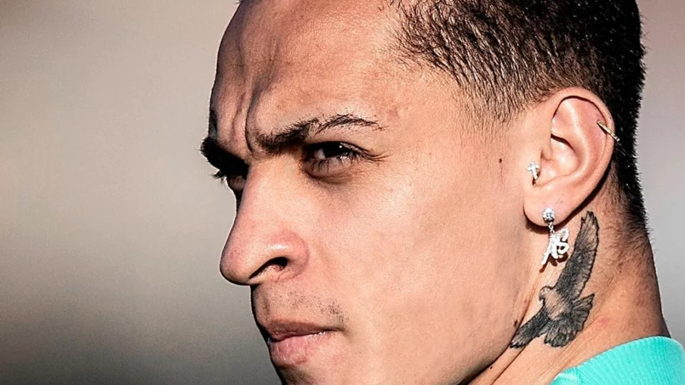 Rayssa Freitas retira queixa de agressão contra jogador Antony