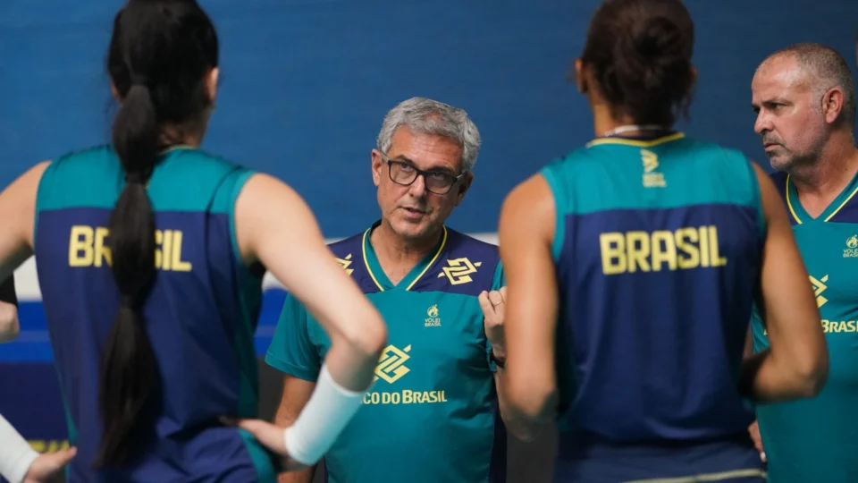 Seleção feminina anuncia convocadas para pré-olímpico de vôlei