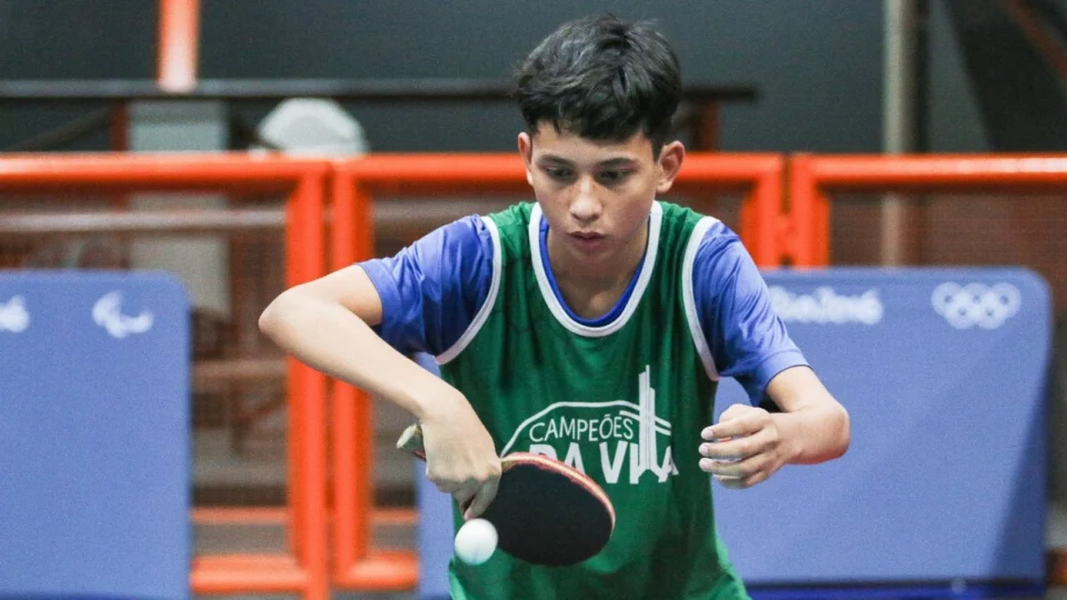 Tênis de Mesa: projeto beneficia crianças e jovens do AM