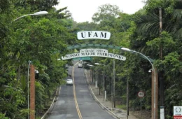 Justiça suspende liminar que travou matrículas de estudantes da Ufam