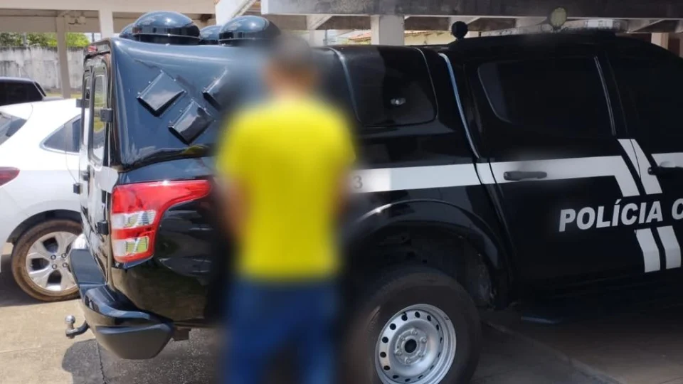 Homem é preso em RR após esconder drogas na fralda do filho