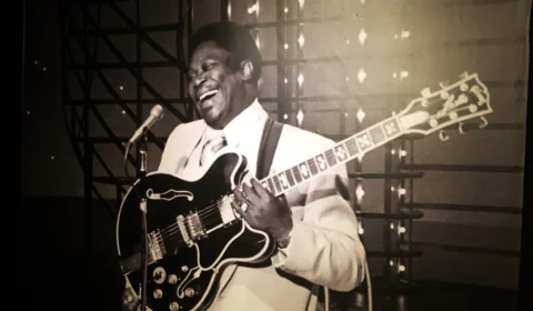 Exposição de B.B. King em São Paulo traz guitarras e itens do artista