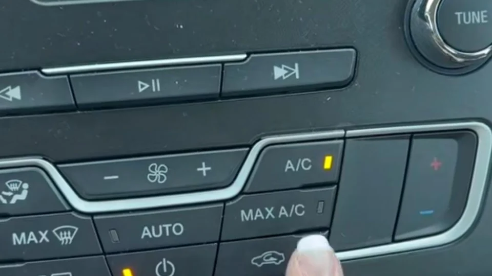 ‘Botão secreto’ que poupa combustível de carro pode apresentar riscos; veja
