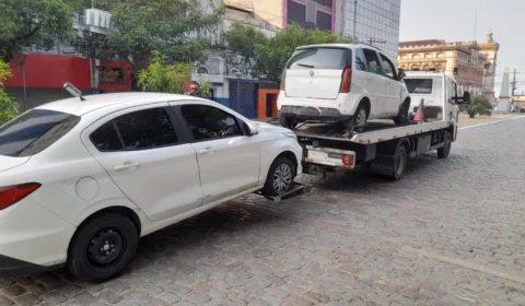 Fiscalização de táxis e táxis-frete é intensificada no Centro de Manaus