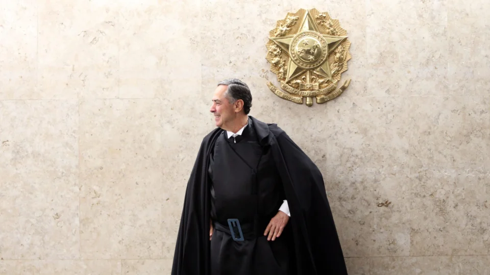 Barroso é empossado presidente do STF; confira discurso