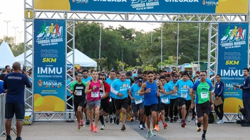 Manaus pela Paz no Trânsito: corrida reúne quase 800 corredores na Ponta negra