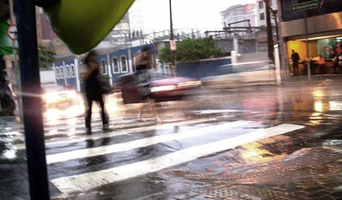 Manaus tem previsão de chuva durante segunda-feira, 11; confira estimativa