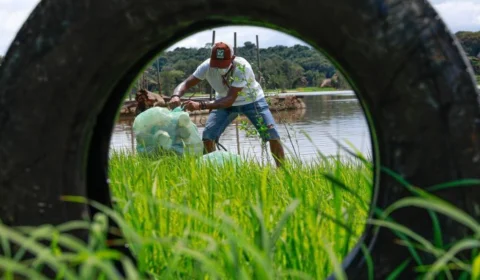 Campanha mundial de limpeza de rios alcança território indígena no Acre