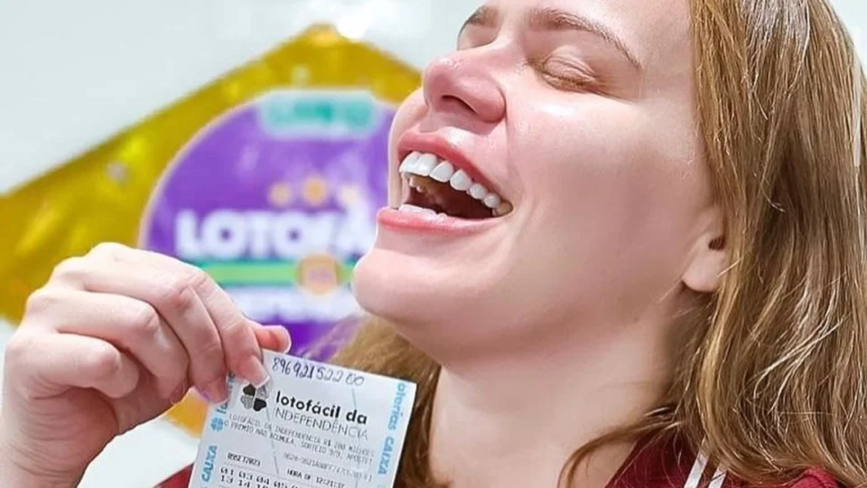 Ex-BBB roraimense Paulinha Leite ganha quase R$ 3 milhões na Lotofácil