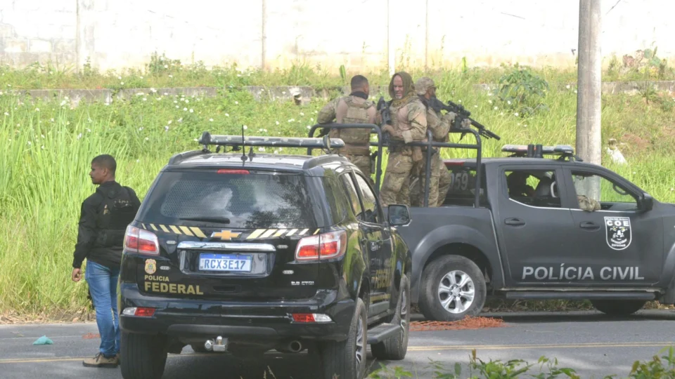 Operação na Bahia deixa policial federal e 4 homens mortos